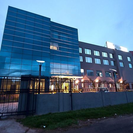 The Golden Plaza Hotel Панчкула Экстерьер фото